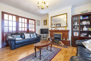 Lounge- click for photo gallery